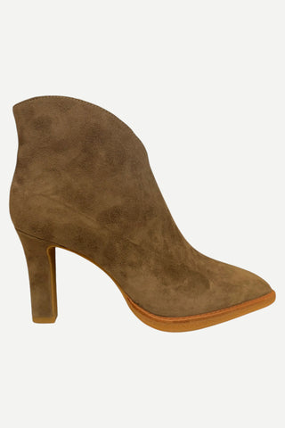 Lola Cruz Botinas Boots, Truffle