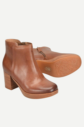 Sofft Kendall Boot, Golden