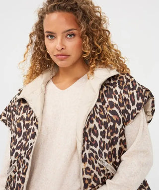 Esqualo Reversible Poncho, Leopard/Sand