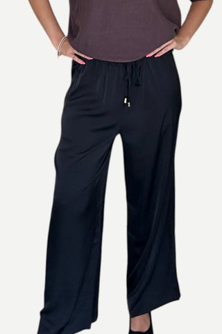 The Holiday Collective Greer Pant, Black