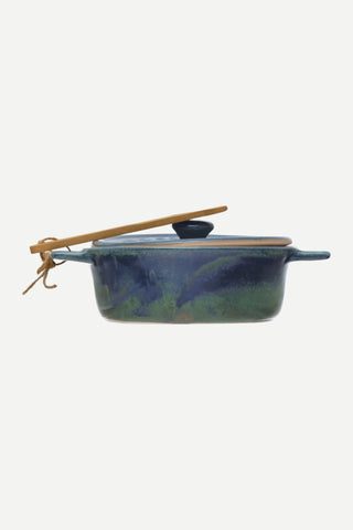 Creative Co-Op Stoneware Brie Baker w/ Bamboo Spreader, Blue